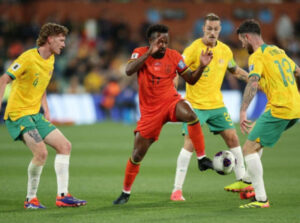 Phần tin tức và bình luận được lên bài mỗi ngày